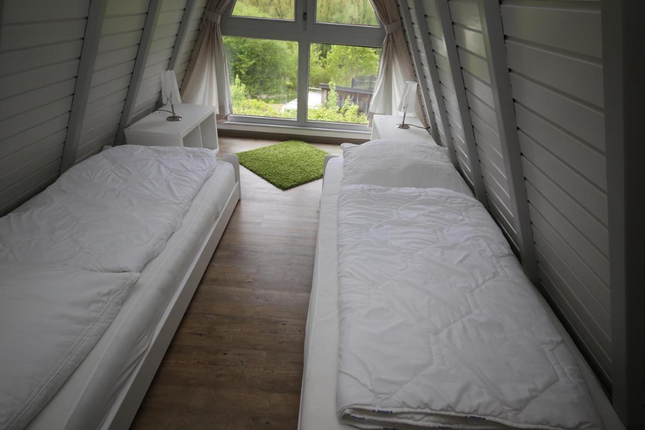 Ferienhaeuser Campingplatz Kinding Exterior photo