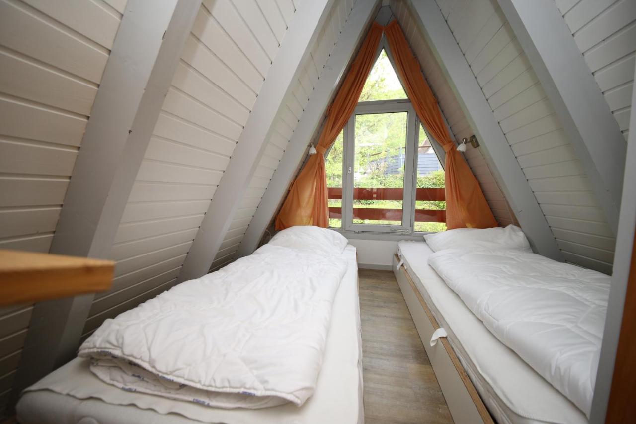 Ferienhaeuser Campingplatz Kinding Exterior photo