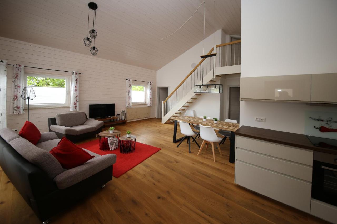 Ferienhaeuser Campingplatz Kinding Exterior photo